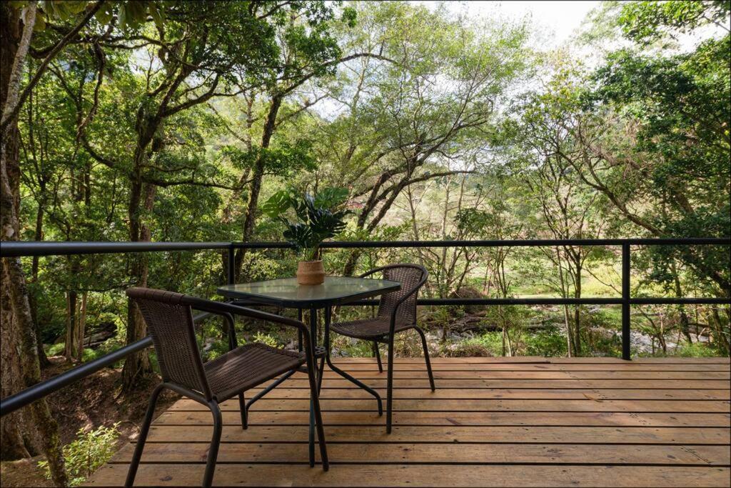 Unicorn Lodge: Direct Riverfront : Unique Experience San Gerardo de Dota Eksteriør billede