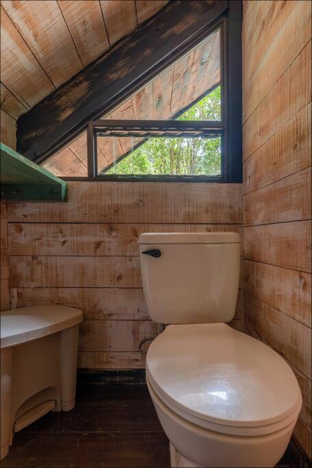 Unicorn Lodge: Direct Riverfront : Unique Experience San Gerardo de Dota Eksteriør billede
